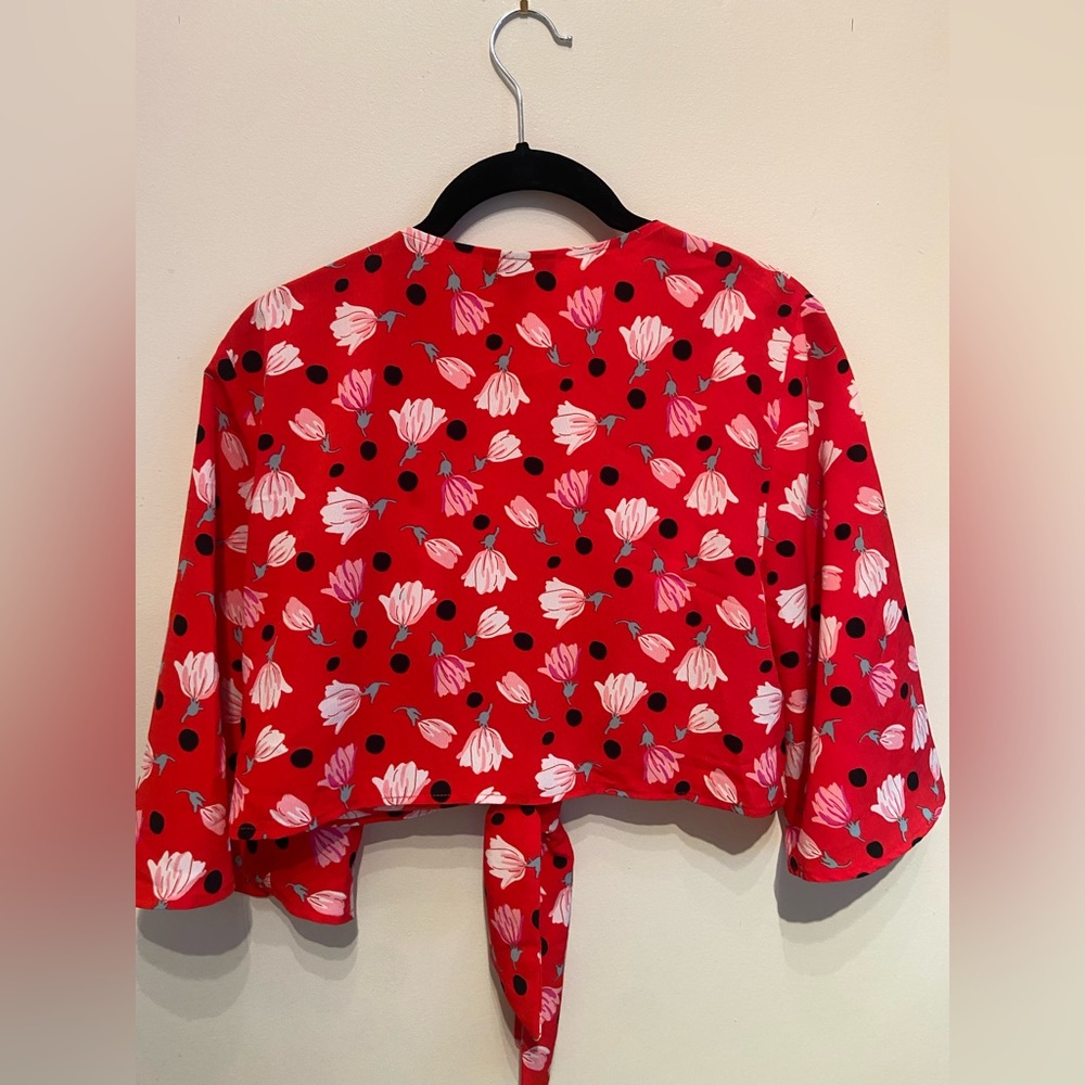 Topshop Floral Cropped Blouse - Picture 2 of 4